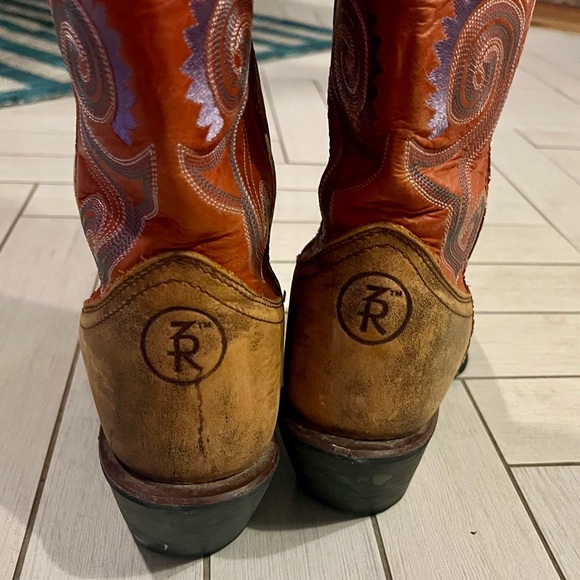 Tony Lama boots. Women’s 6.5. Beautiful, and worn, but have years of life left! - Picture 1 of 8